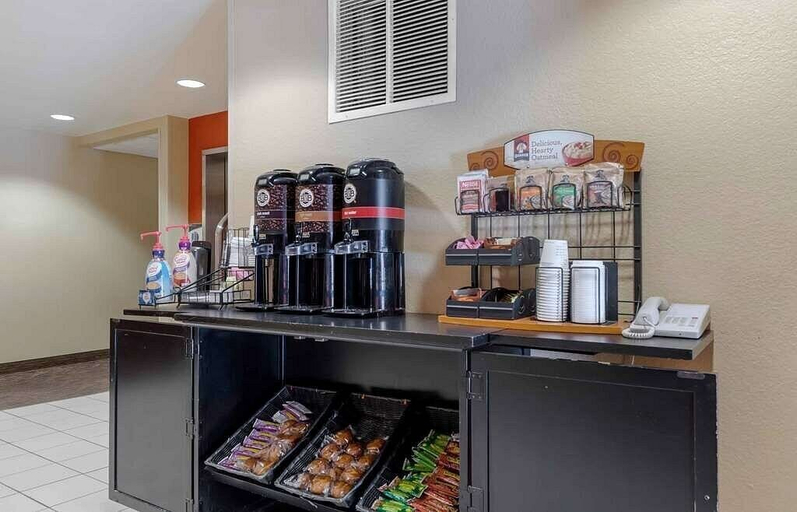 Food & Drinks 5, Extended Stay Laredo, Webb