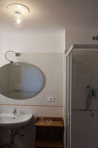 Bathroom 3, Bio Agriturismo Corte degli Ulivi, Grosseto