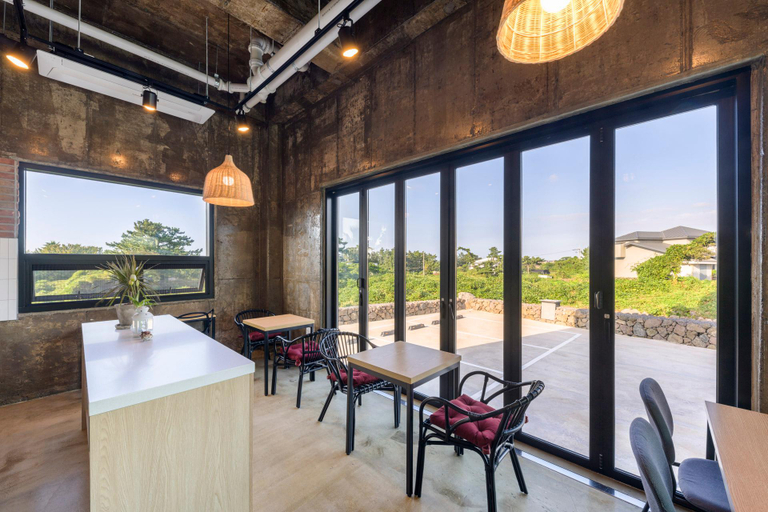 Public Area, Liverpool and spa, Jeju