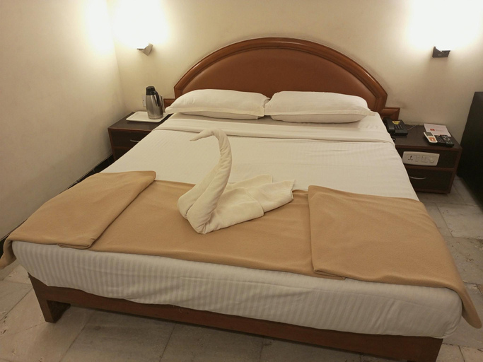Others 3, Senthil Residency, Dindigul