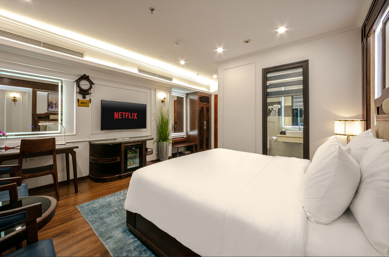 A25 Premium Hotel - 16 Mieu Dam - Tap to explore photos