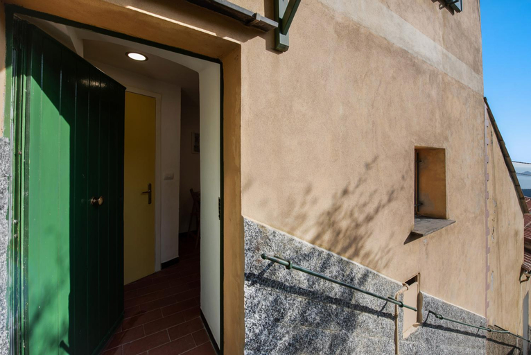 Exterior & Views 1, Tavernetta in campagna, Genova