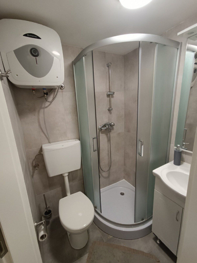 Bathroom 3, Apartment Perunika, Dubrovnik