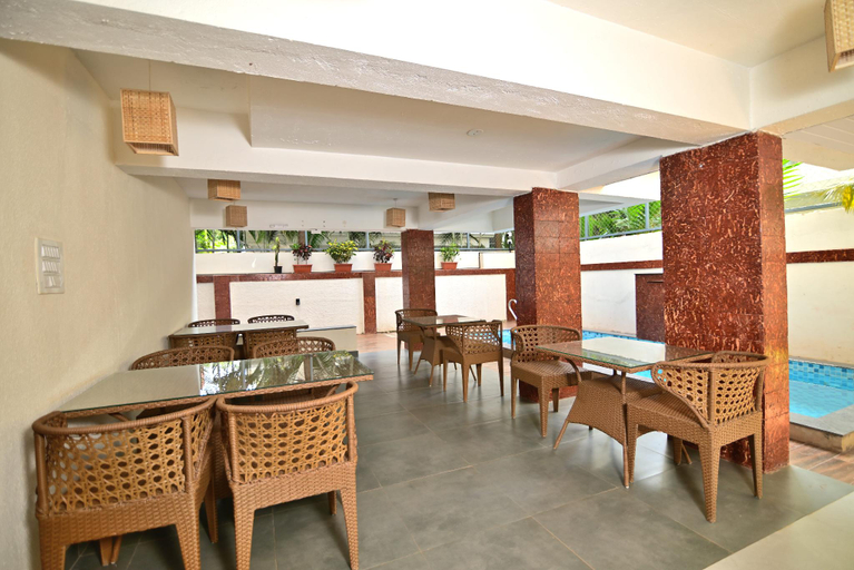 Food & Drinks 3, Q lite Calangute, North Goa