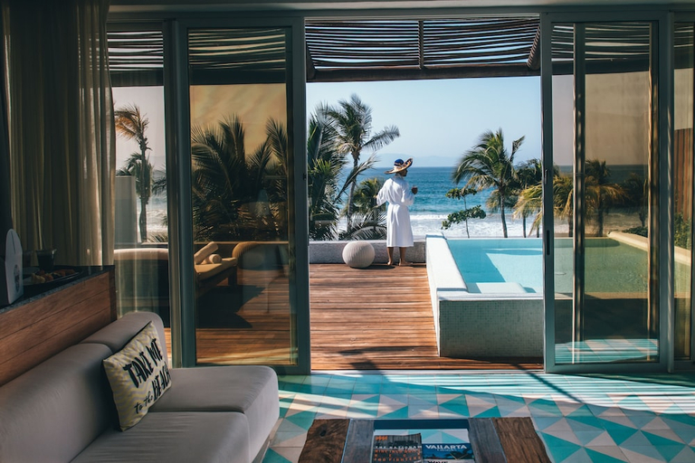 Others 5, W PUNTA DE MITA, Compostela