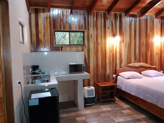 Others 3, Casitas del Bosque Monteverde., Puntarenas