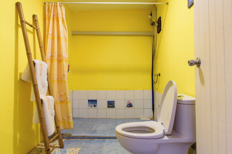 Bathroom 4, Lareena Resort Koh Larn Pattaya, Pattaya