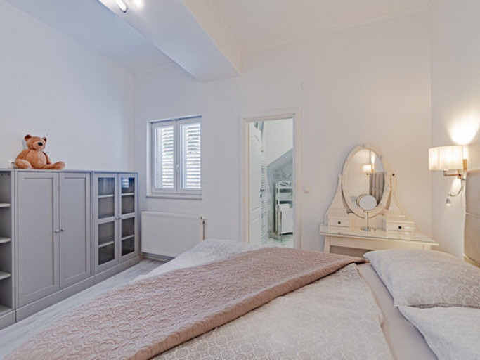 Bedroom 3, Villa Ponar, Orebić