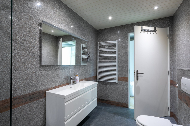 Bathroom 4, Stone Houses Dingač, Orebić