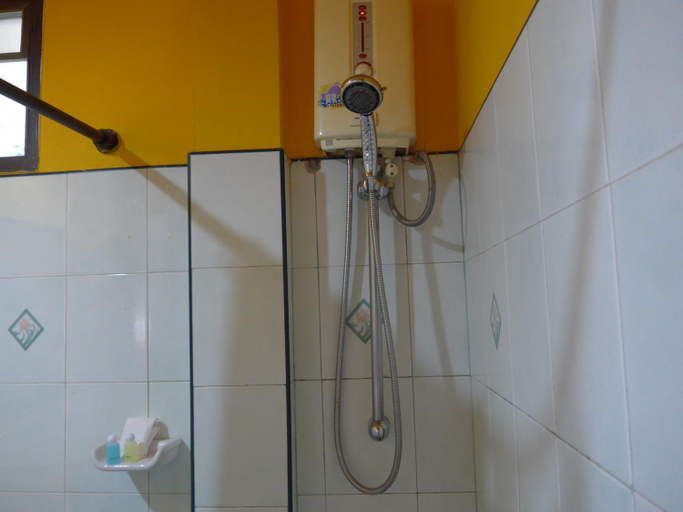 Bathroom 4, Forumhouse Hotel, Mueang Krabi