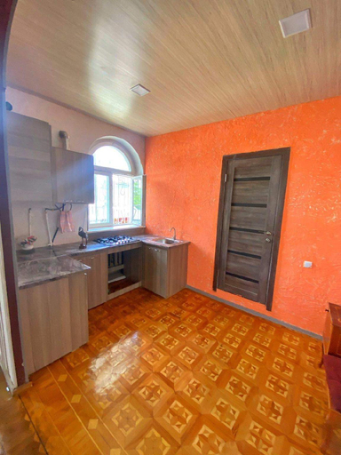 Others 1, Guest House