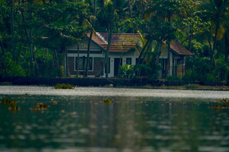 Others 5, Ekantha Ala, Kottayam