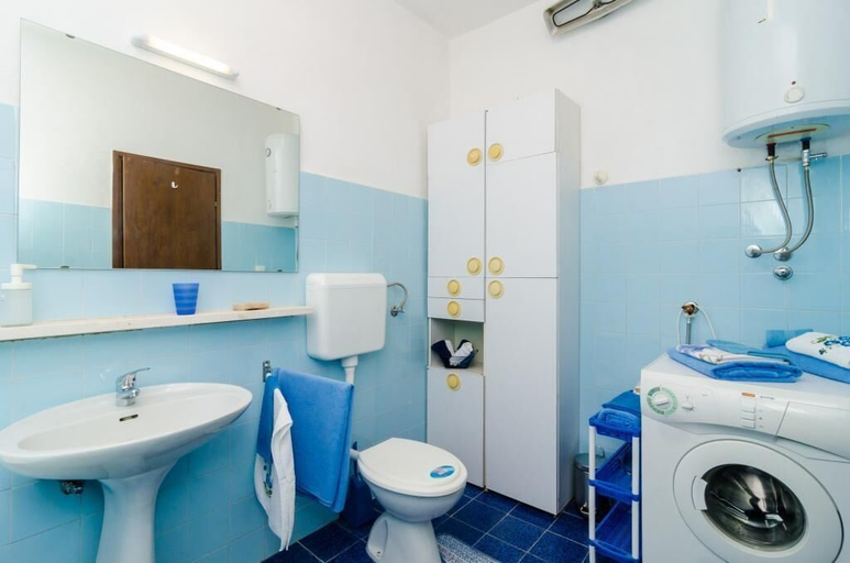 Bathroom 3, Holiday Home Field of Olives, Konavle
