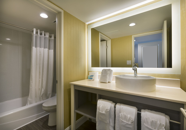 Bathroom 4, The Breakers Resort, Horry