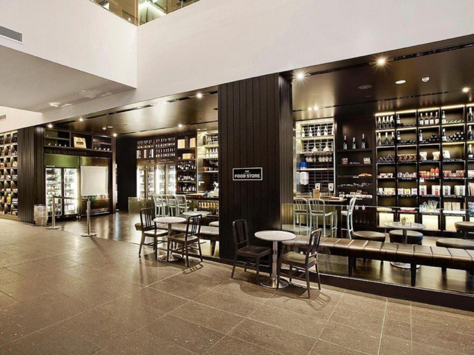 Food & Drinks 4, Number 1 H Luxury Residence - Netflix, WiFi + More, Gold Coast