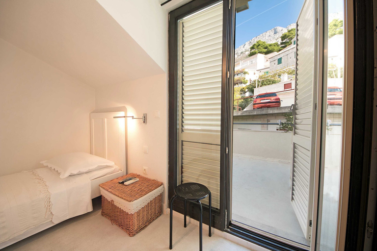 Others 5, Apartments & Room Vesna, Brela