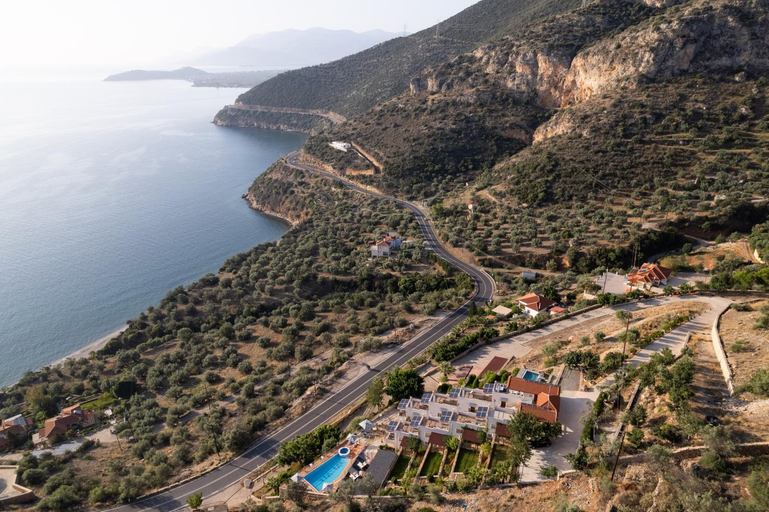 Others 4, Blue Horizon Suites, Peloponnese