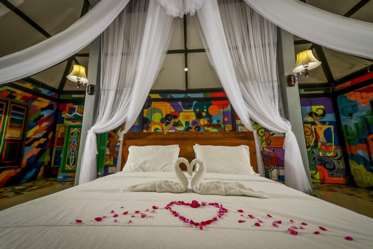 Bedroom 12