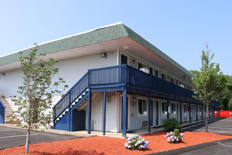 Exterior & Views 1, Sunbird ANNEX, Barnstable