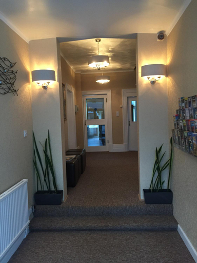 Tregonholme Hotel, Poole