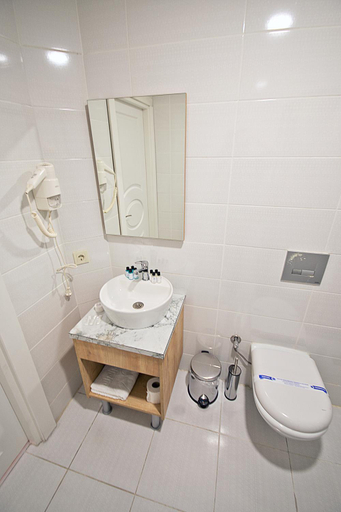 Bathroom 4, Lion City Hotel, Büyükçekmece