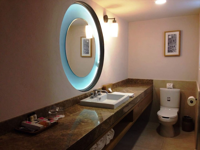 Bathroom 4, Hacienda Jurica by Brisas, Querétaro