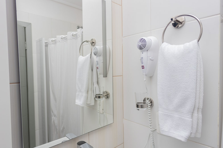 Bathroom 3, Nova Hotel, Ciudad del Este
