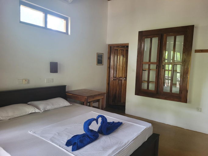 Bedroom 2, Galaxy Lounge, Pothuvil