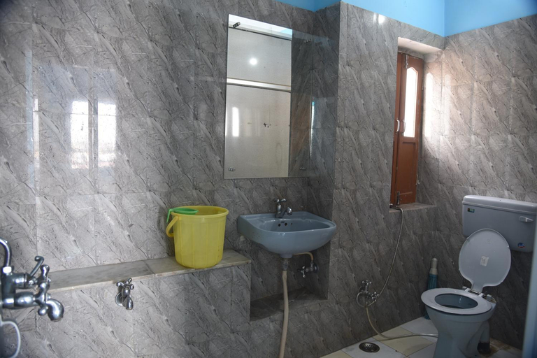 Bathroom 5, Sun Shine Guest House, Jodhpur