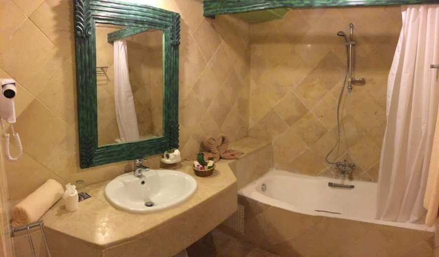 Bathroom, Miramar Sharm ElKantaoui, Hammam Sousse