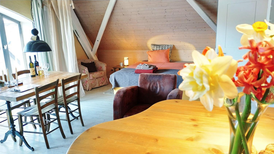 Dining Room 1