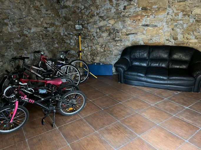 Others 2, B&B Ameglia, Cuneo