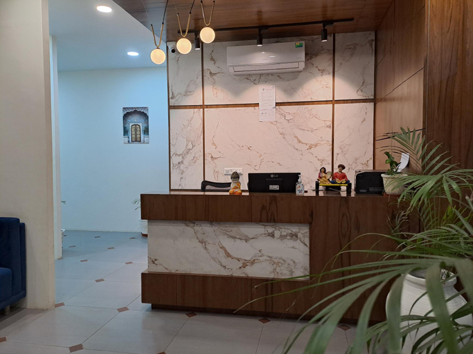 Others 2, Hotel atithi, Vadodara