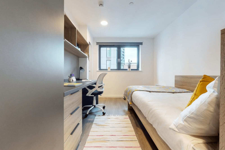 Bedroom 2, Barnard Point in London - Campus Accommodation, London