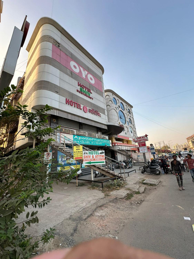 Others 3, Hotel atithi, Vadodara