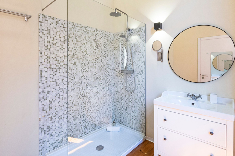 Bathroom 3, Guesthouse Bonjardim by LovelyStay, Porto
