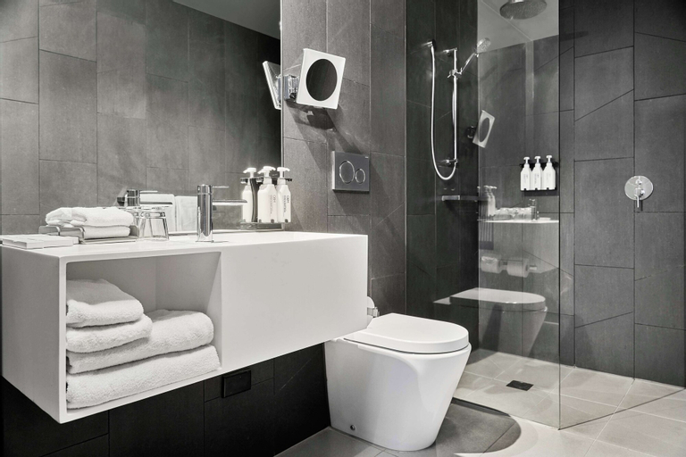 Bathroom 15