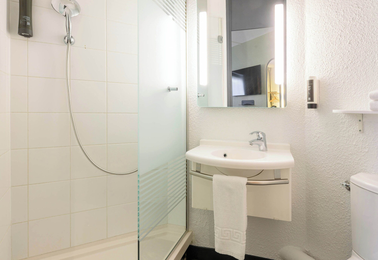 Bathroom, B&B HOTEL Toulouse Cité de l'Espace Gonord, Haute-Garonne