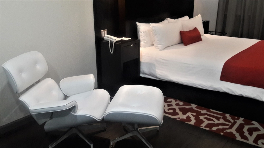 Bedroom 2, Pueblo Amigo Hotel Plaza & Casino Tijuana, Tijuana