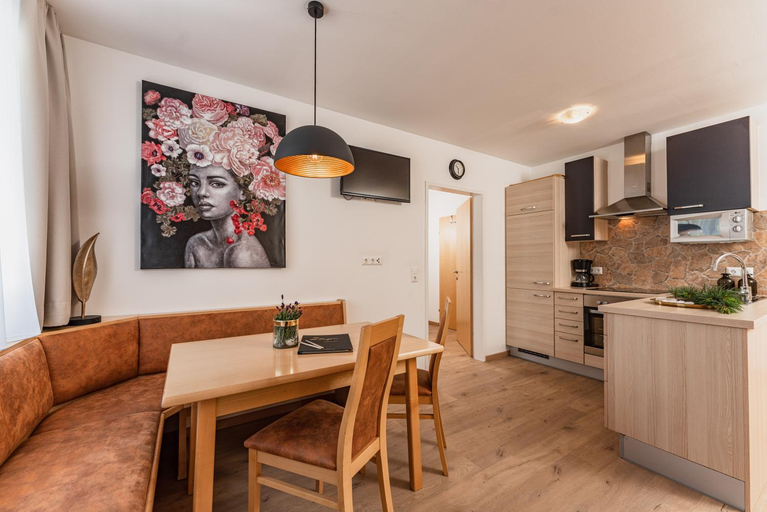 Dining Room 12
