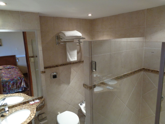 Bathroom 4, Nobile Hotel Premier Hill, Asunción