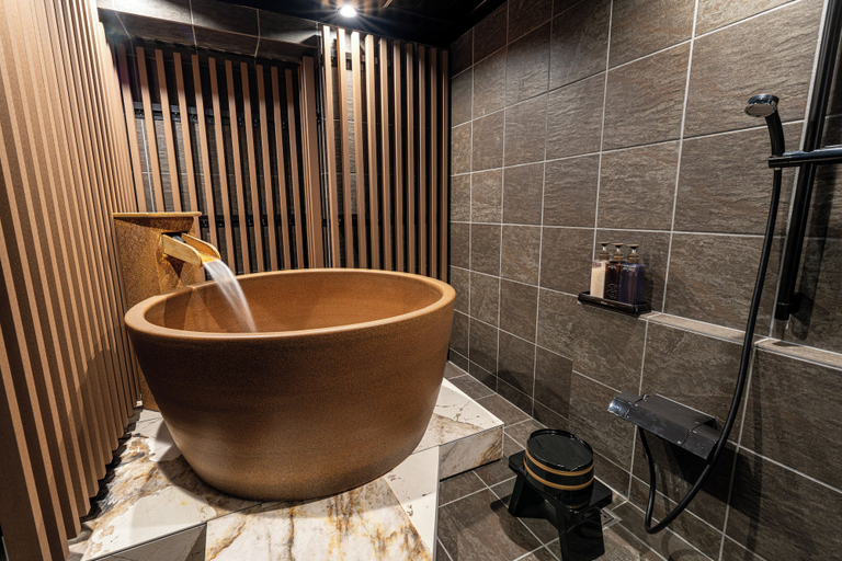 Bathroom 4, Kyoto no Yado Gion no Tsuki, Kyoto
