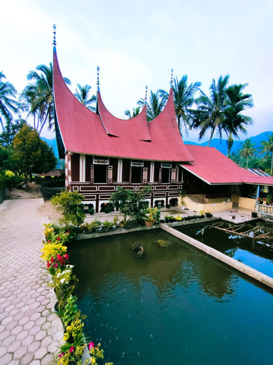 Exterior 1