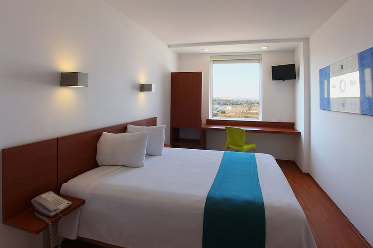 Bedroom 3, One Querétaro Aeropuerto, Pedro Escobedo
