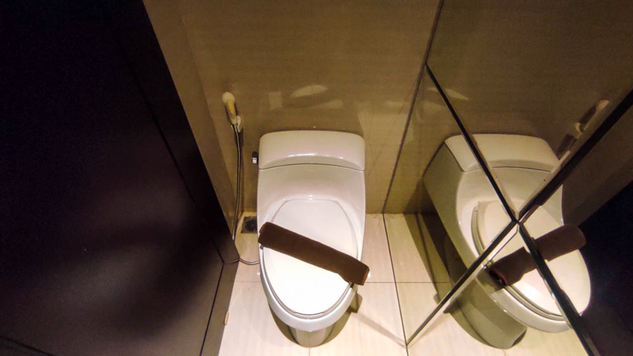 Bathroom 4