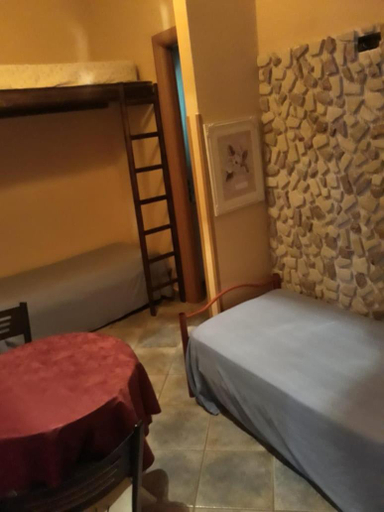 Others 3, Villhour ristorante e B&b, Cosenza