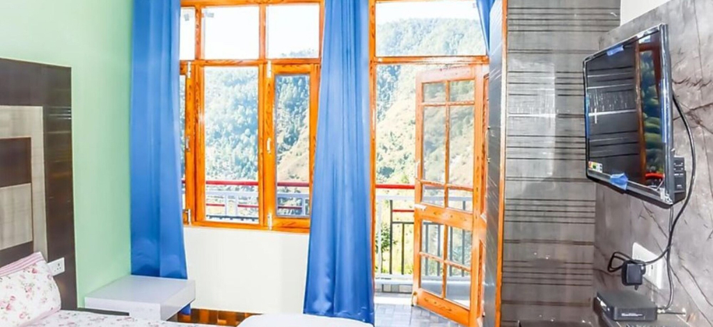 Bedroom 1, Winter Valley Chail Homestay, Shimla