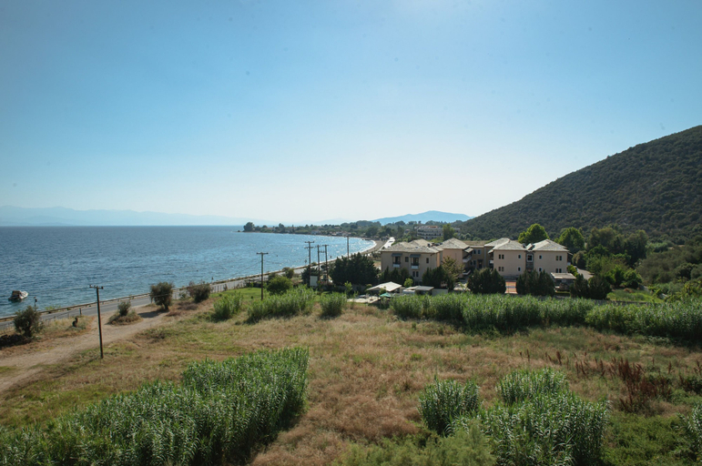 Room 2, Lilly s Seaview Studio, Thessaly