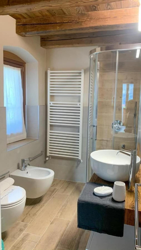 Bathroom, Alle Macine - Molino Maufet, Lecco