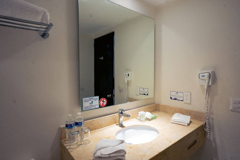 Bathroom 4, Costa Club Punta Arena Puerto Vallarta, Puerto Vallarta